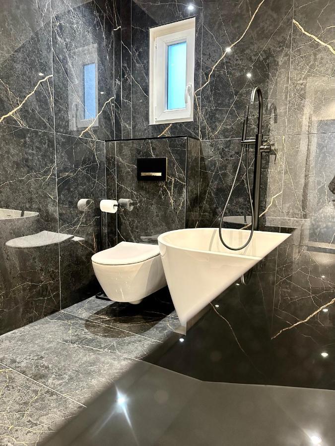 Bel Appartement Avec Parking Au Coeur De Reims Exteriör bild