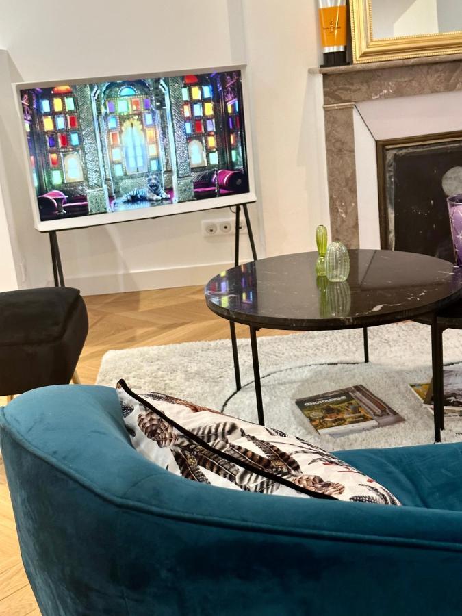 Bel Appartement Avec Parking Au Coeur De Reims Exteriör bild